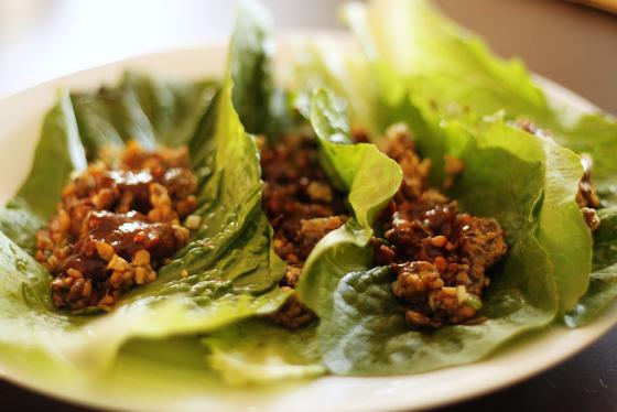 Vegetarian lettuce wraps